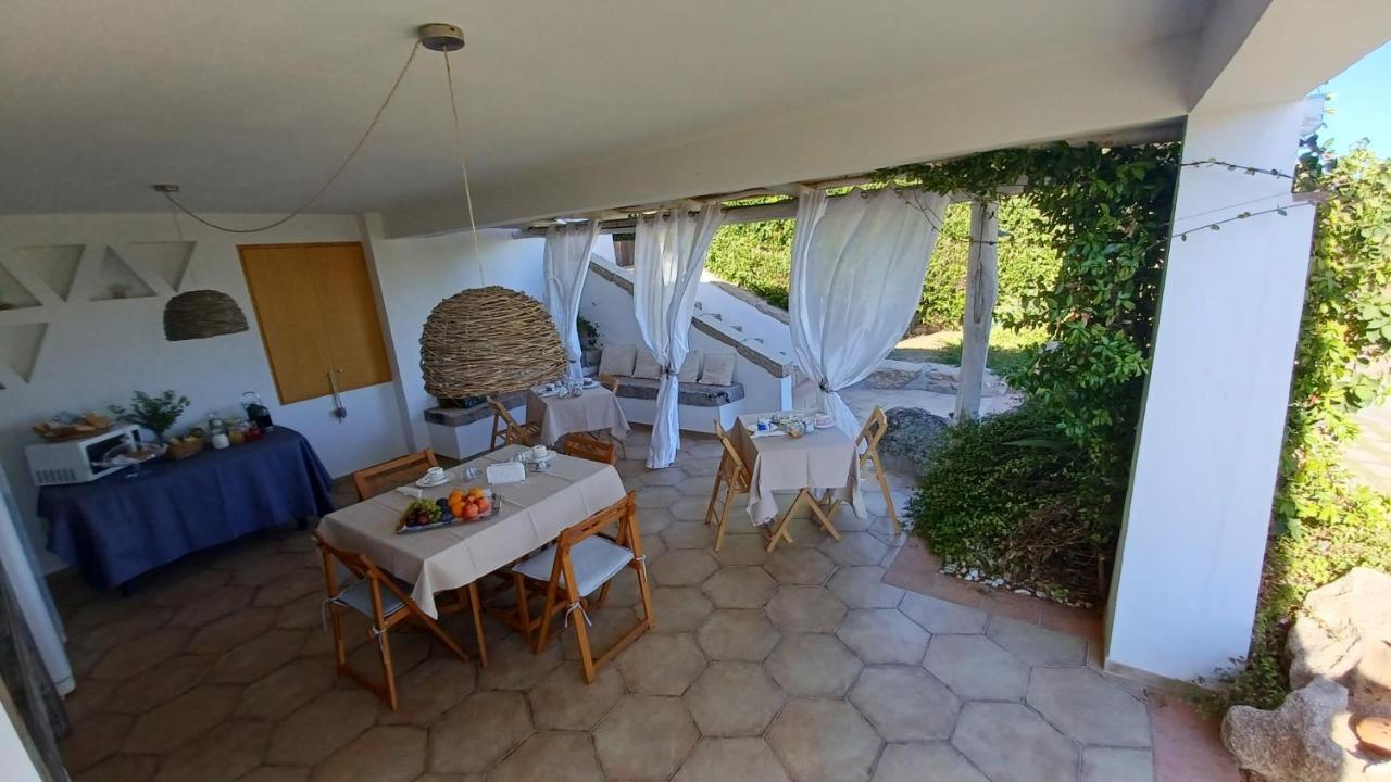 Li Petri Manni Bed & Breakfast Olbia Exterior photo