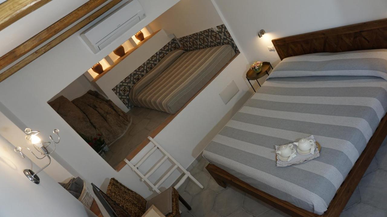 Li Petri Manni Bed & Breakfast Olbia Exterior photo