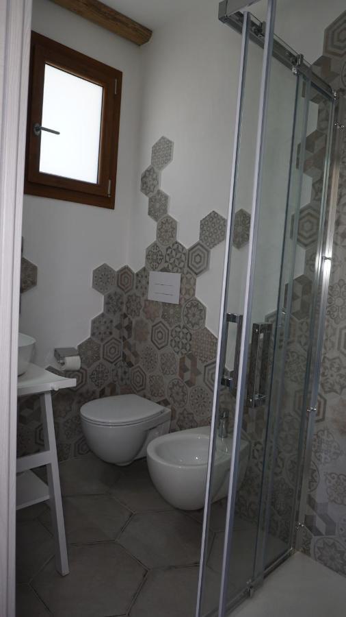 Li Petri Manni Bed & Breakfast Olbia Exterior photo